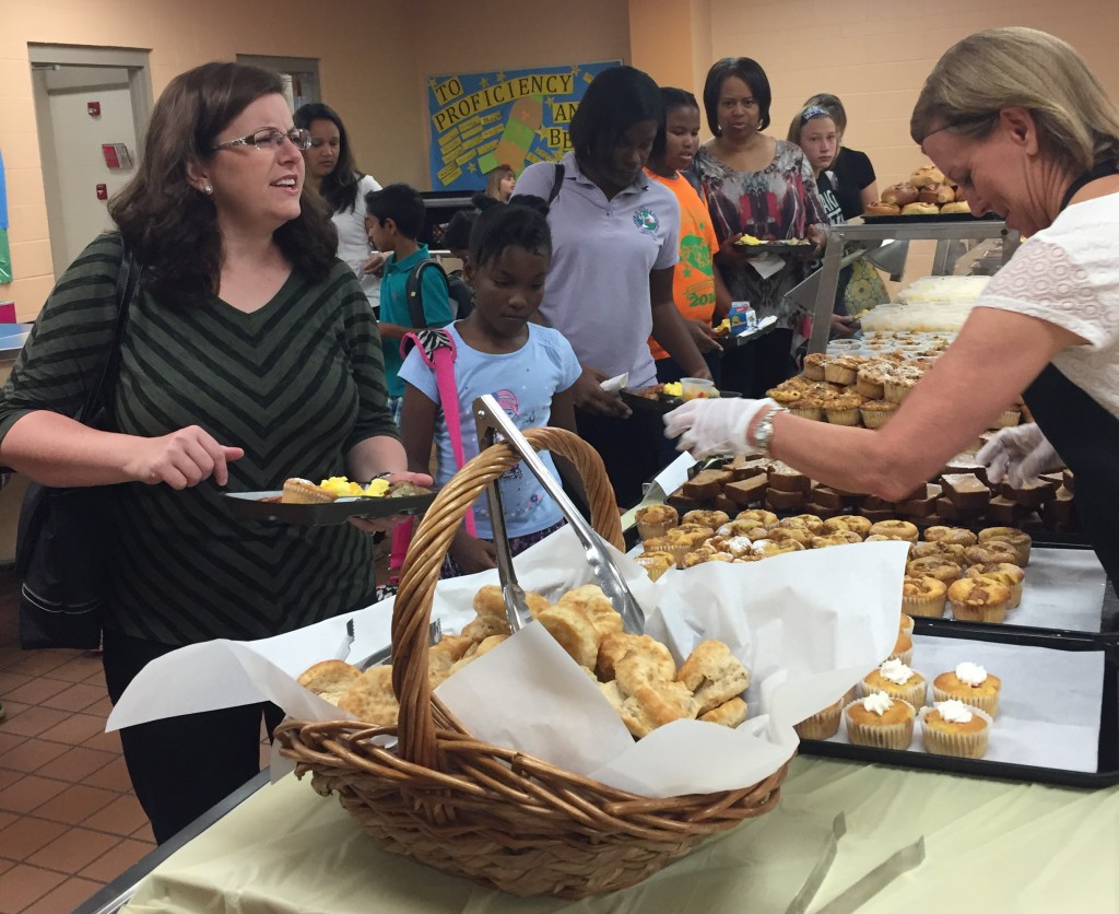 Trinity Elementary Breakfast with Mom Food and Nutrition Services